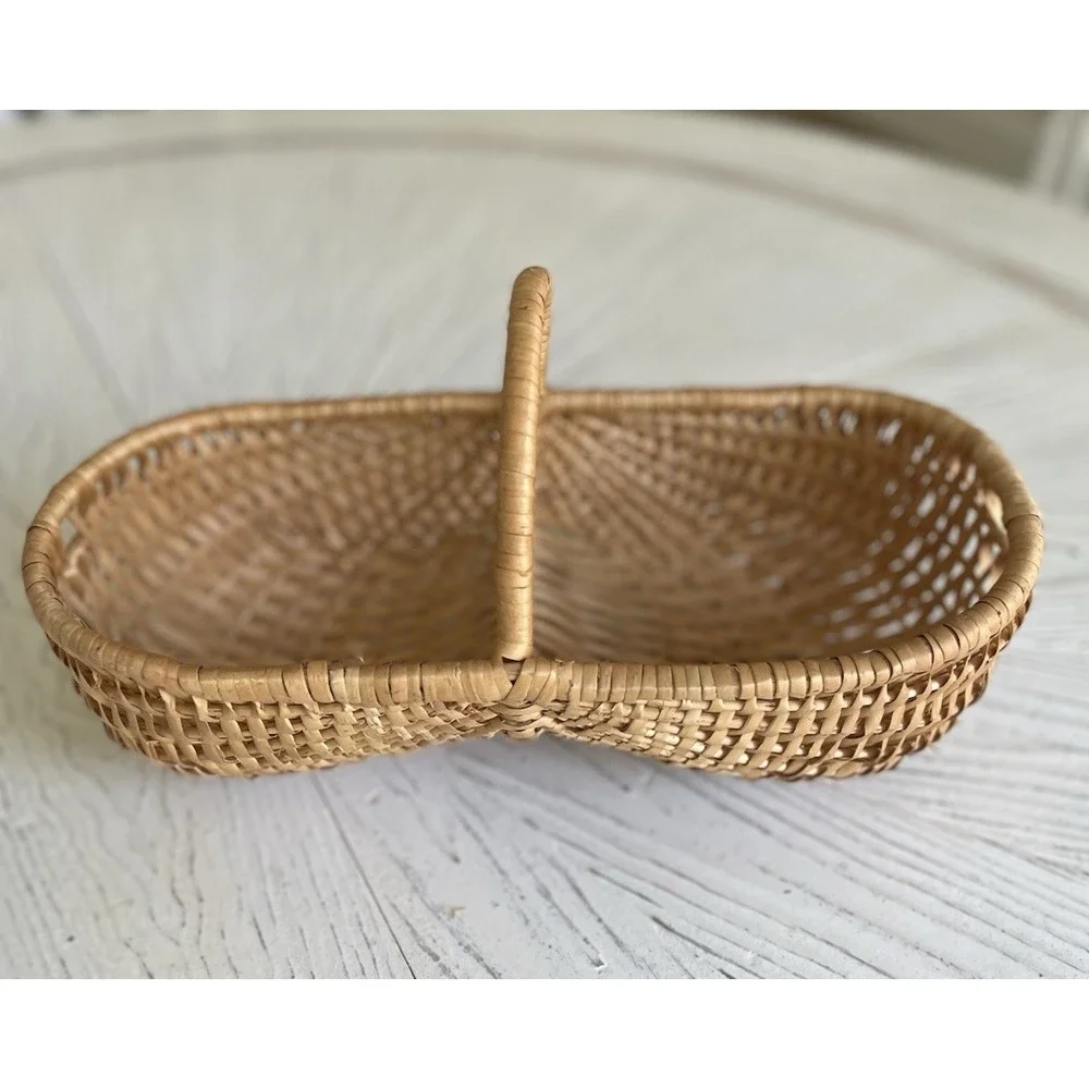 Vtg Woven Bohemian Wicker Rattan Handled Basket Hippie‎  Boho New